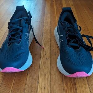 Asics Gel Nimbus 25 women's running shoe 9.5 Wide